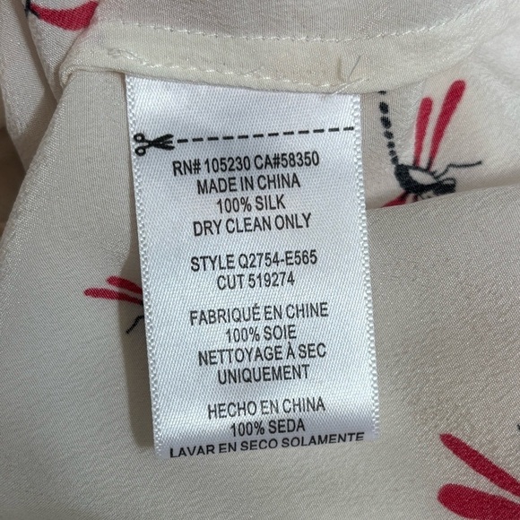 Equipment Femme “Lyle” 100% Silk Sleeveless dragonfly allover printed blouse 🖤 - Picture 8 of 10